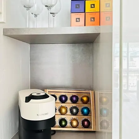 Bamo - Living Downtown *