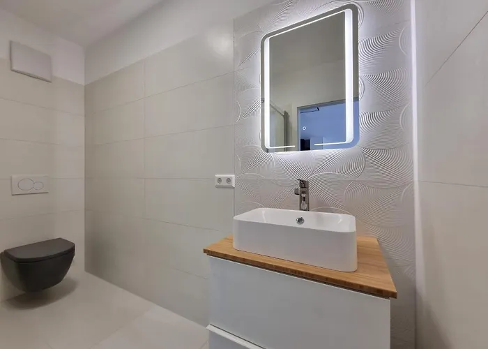 Bamo - Living Downtown