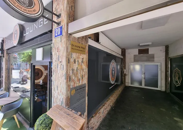 Bamo - Living Downtown *